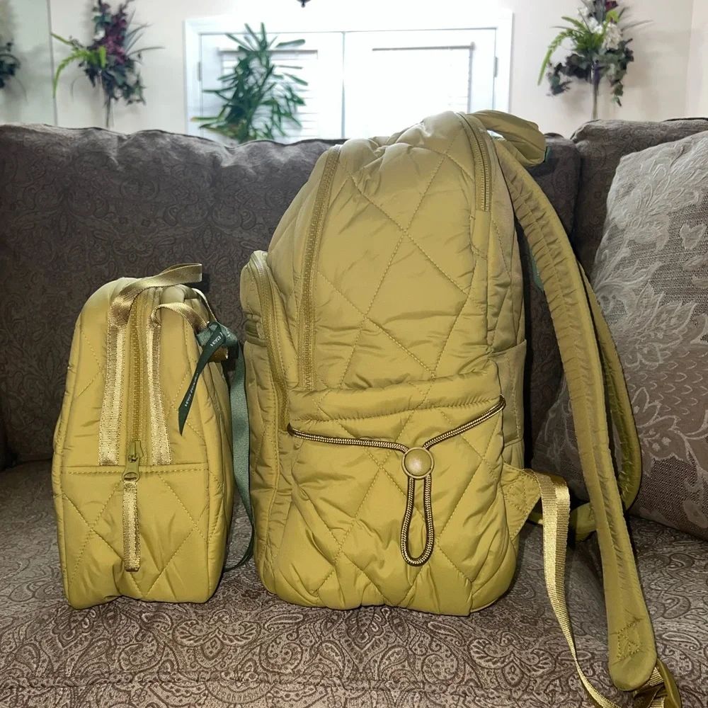 Vera Bradley Spinach Green Featherweight Quilted Backpack Set - Picture 5 of 12